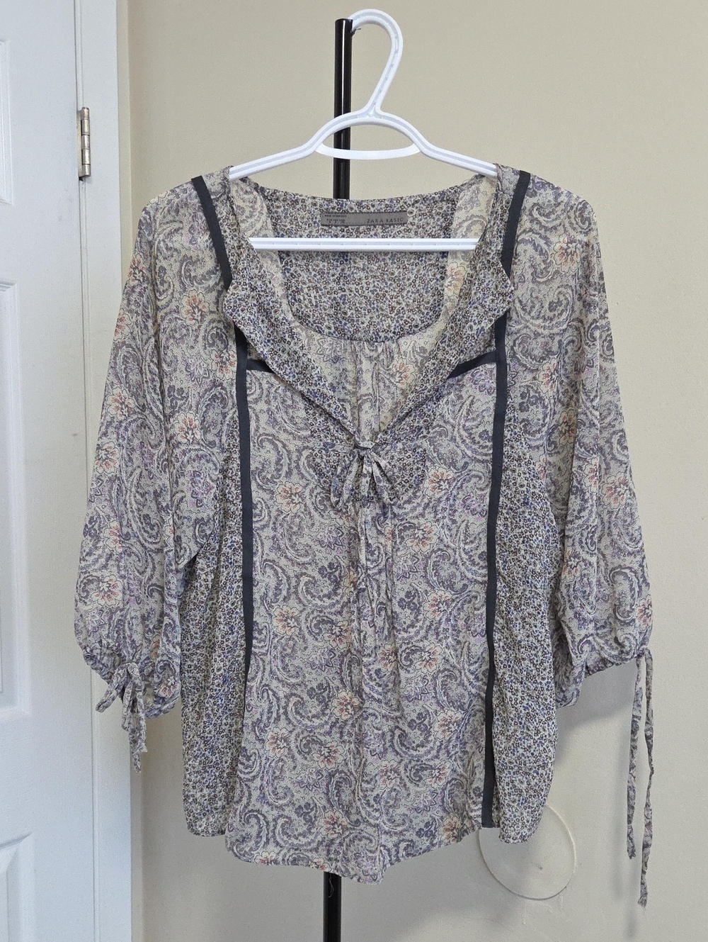 Zara Lavender Paisley Peasant Blouse with Black Trim
